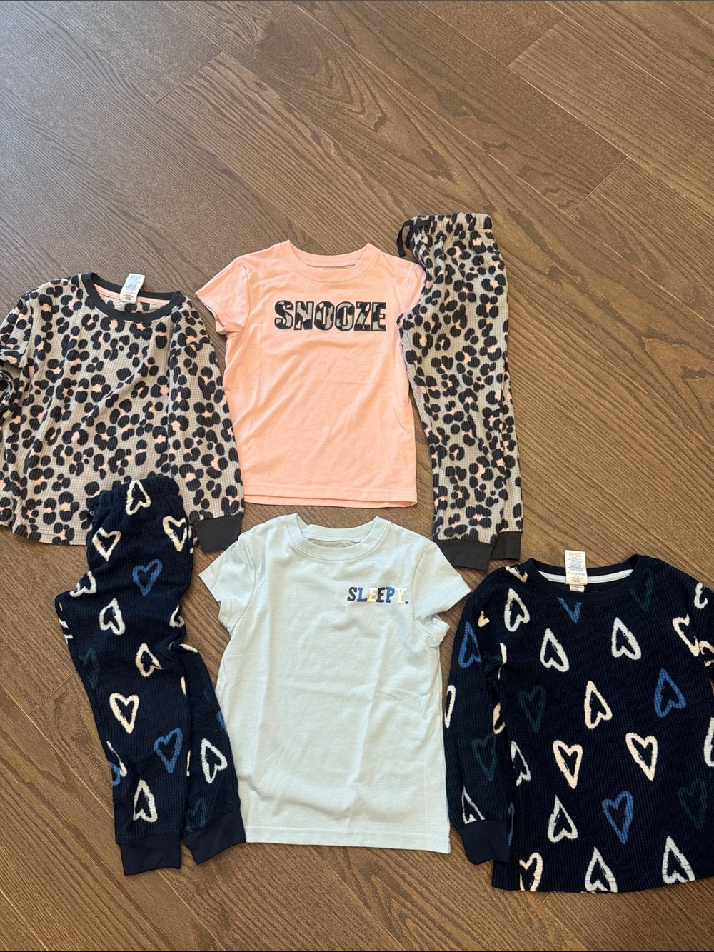 Pink  "SNOOZE" Short-Sleeve Kids Pajama Top And Blue Pajama Set